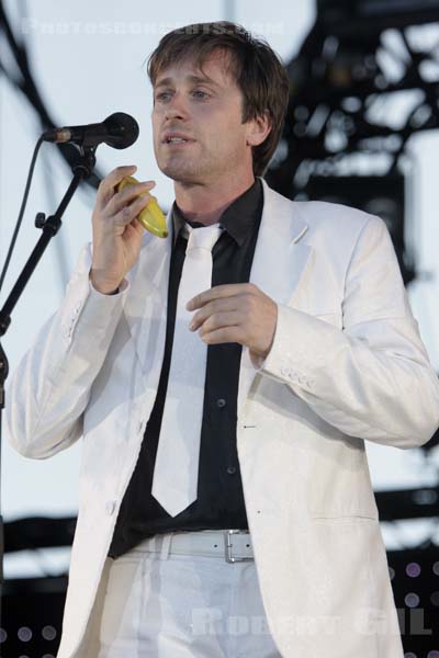 THOMAS DUTRONC - 2008-07-14 - LA ROCHELLE - Grande Scene St Jean d'Acre - 